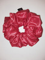 Load image into Gallery viewer, LOVE - VOLUME SCRUNCHIES
