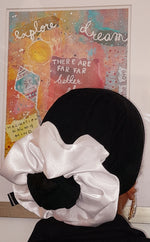 Load image into Gallery viewer, PURITY - VOLUME SCRUNCHIES
